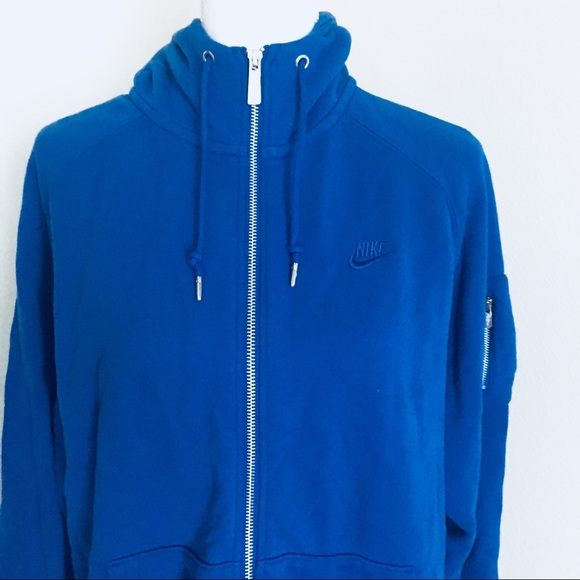 Nike Sweaters - Nike Sweashirt